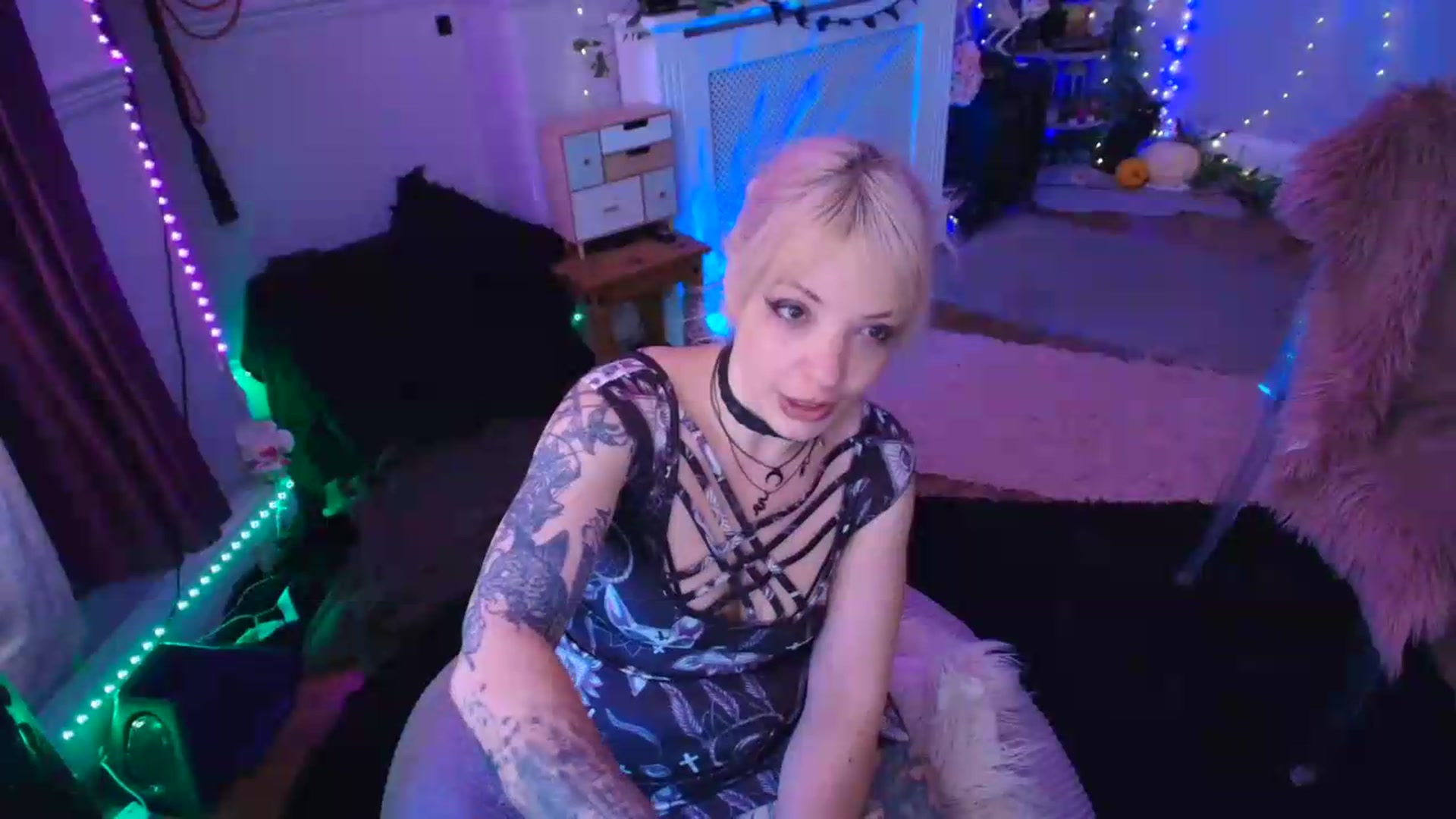 LunaWolfie video thumbnail