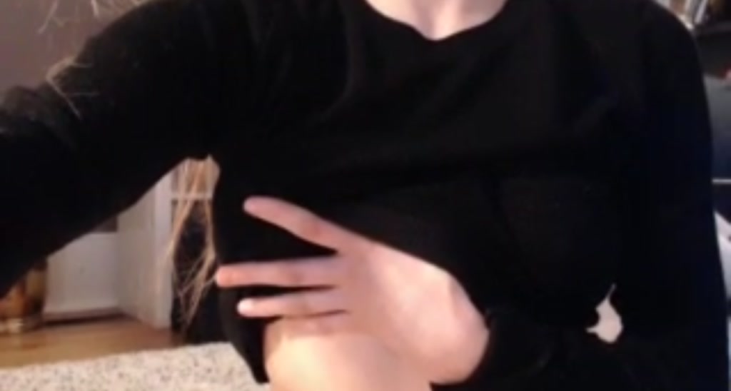 holliebee video thumbnail