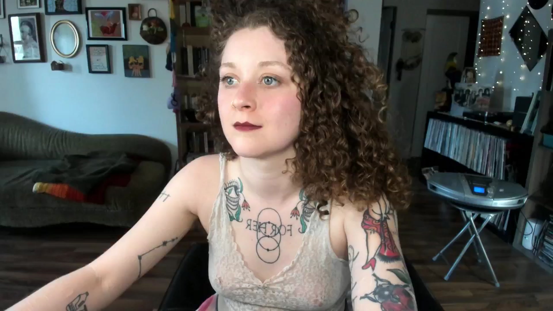 PeachyQueen_ video thumbnail