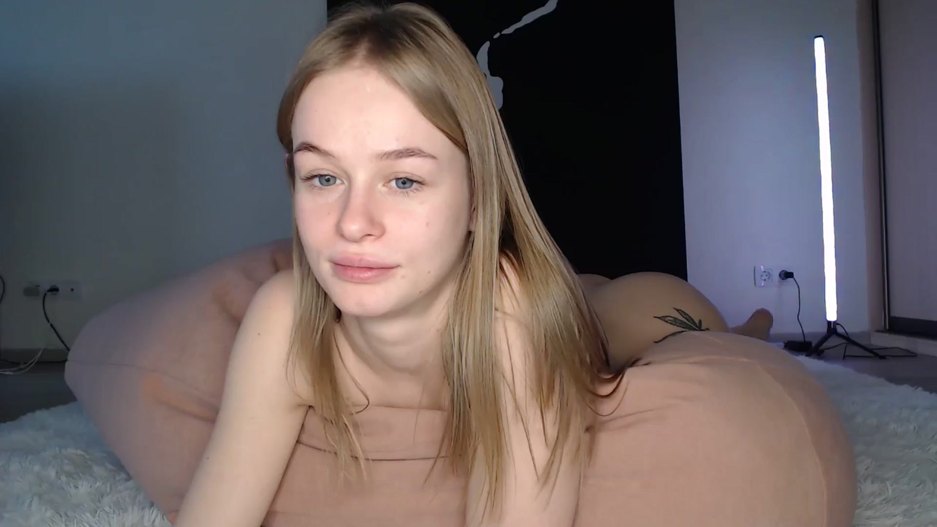 Blondino4ka07 video thumbnail