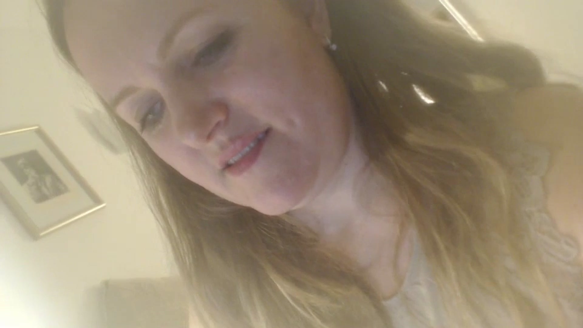 JustLily video thumbnail