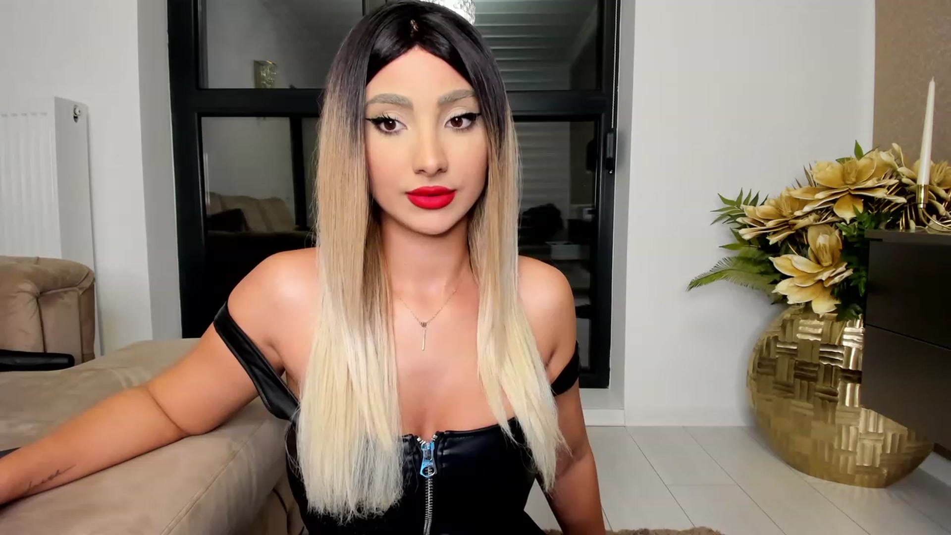HONEY_A video thumbnail