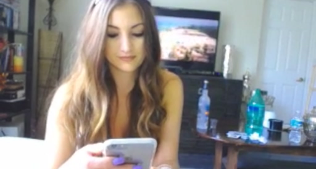 Skye_Evans_ video thumbnail