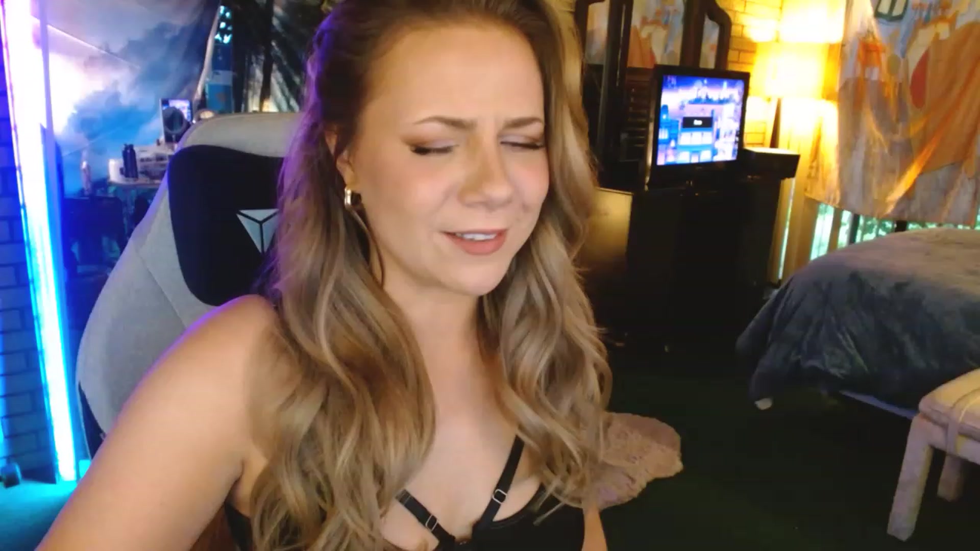 Sweetestlilly video thumbnail