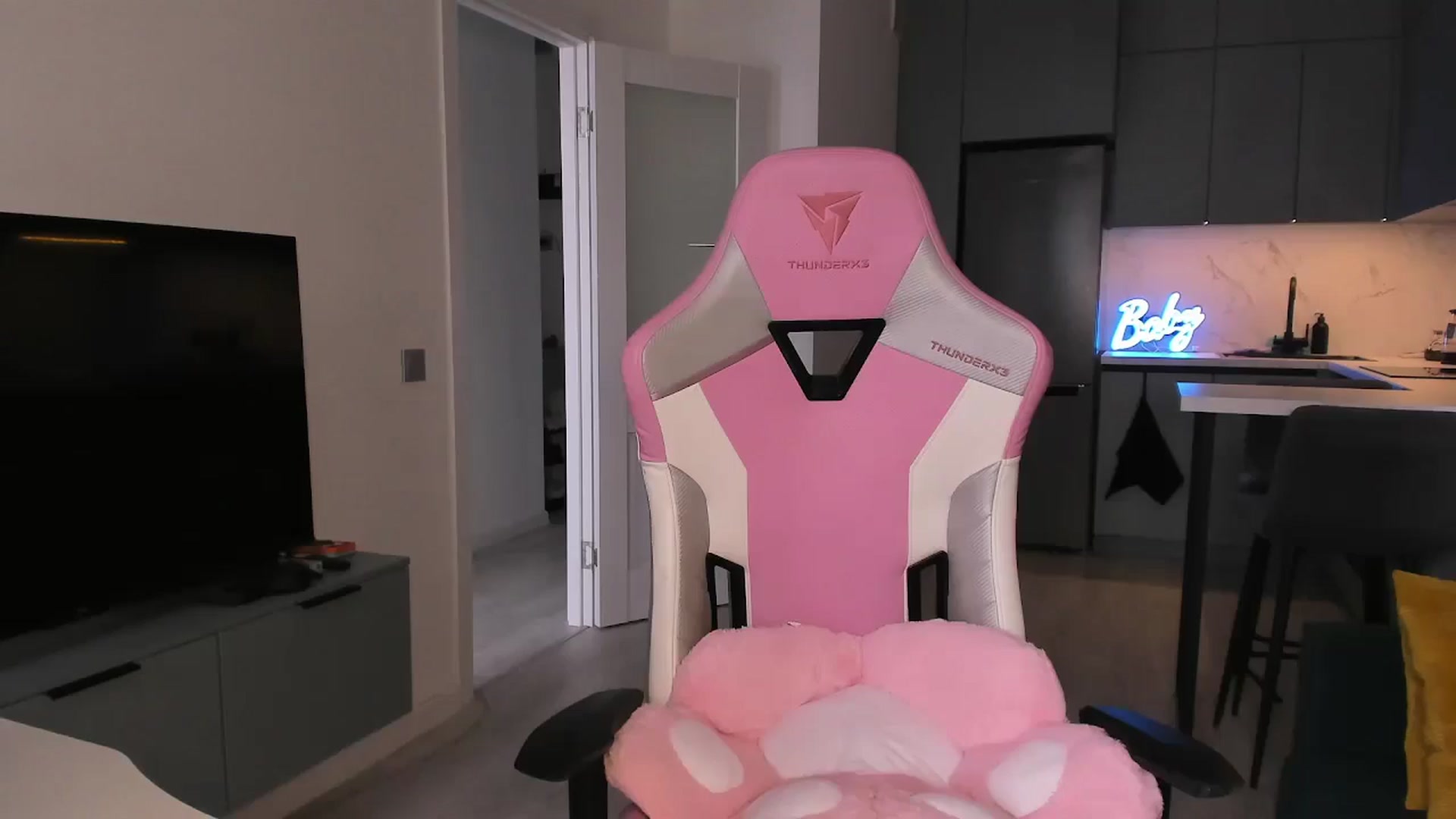 wow_lovie video thumbnail