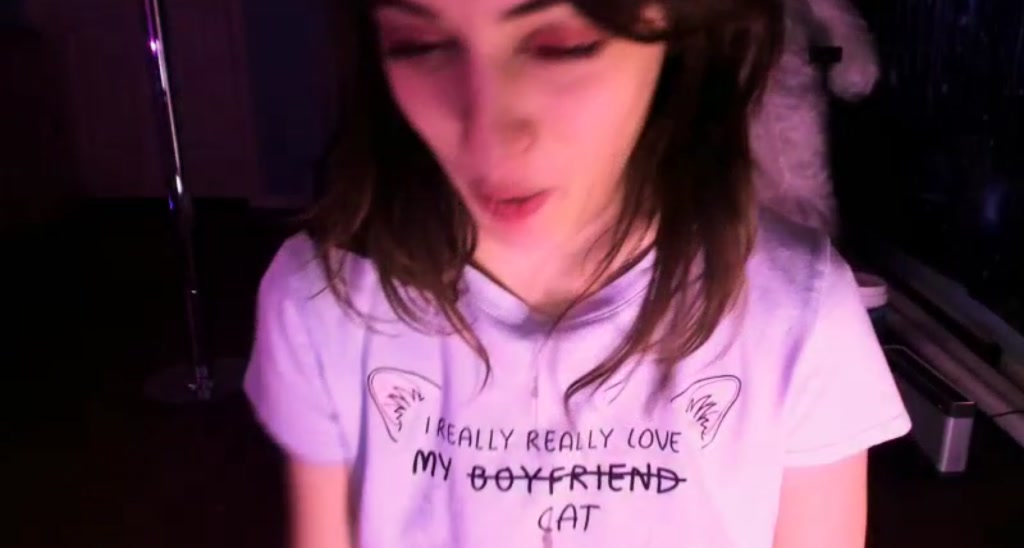 NaomiDee video thumbnail