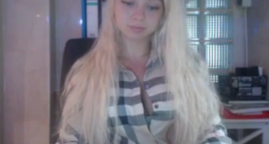 Innocentdoll_ video thumbnail