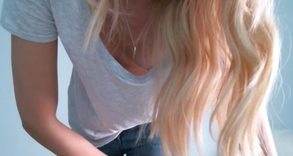 RaeRae_ video thumbnail