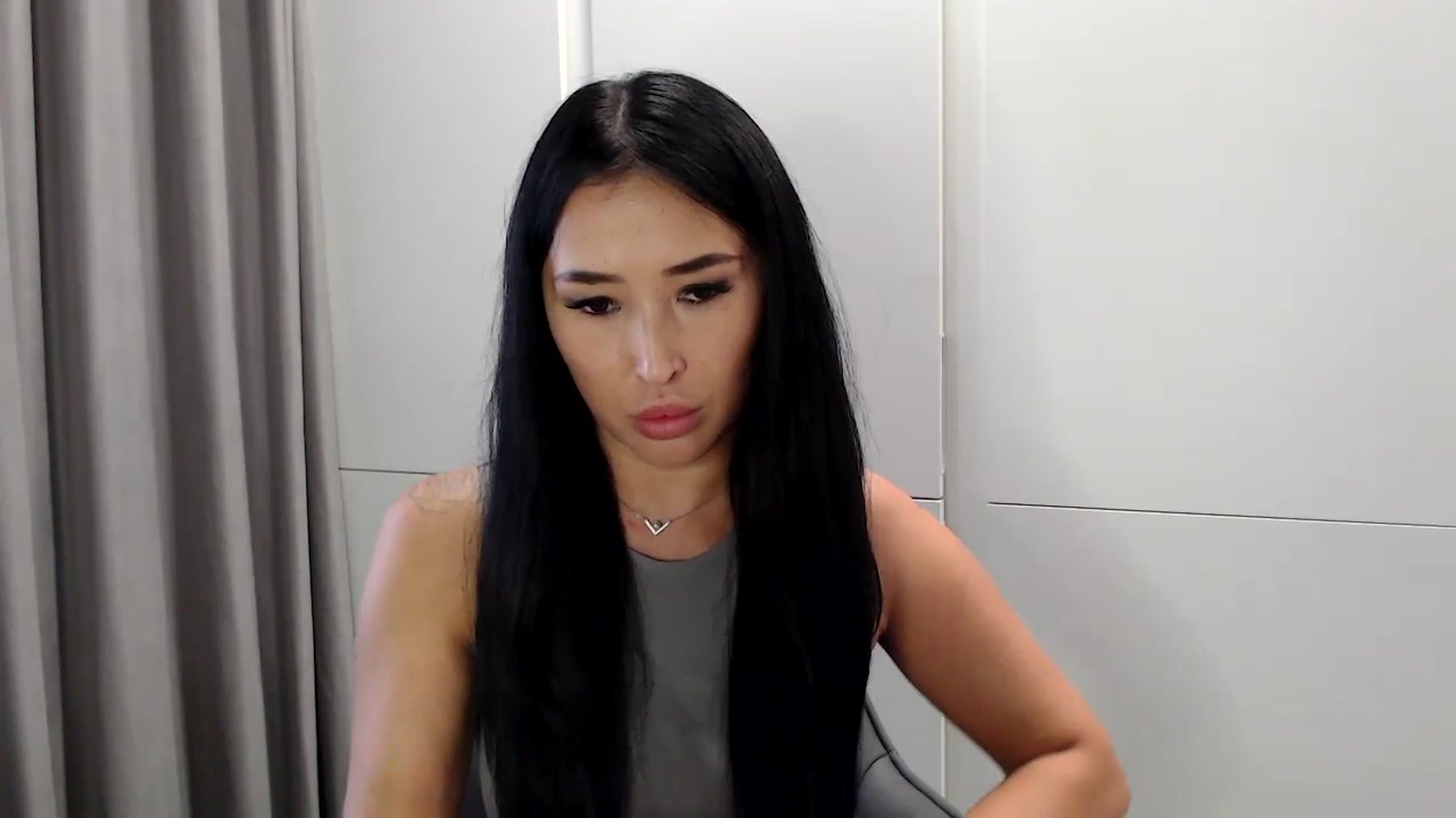 Juicyylips video thumbnail