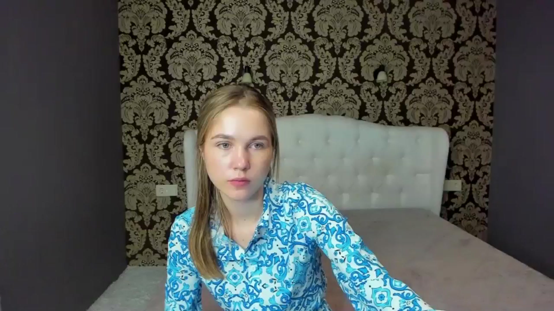 Kate_Lewiss video thumbnail