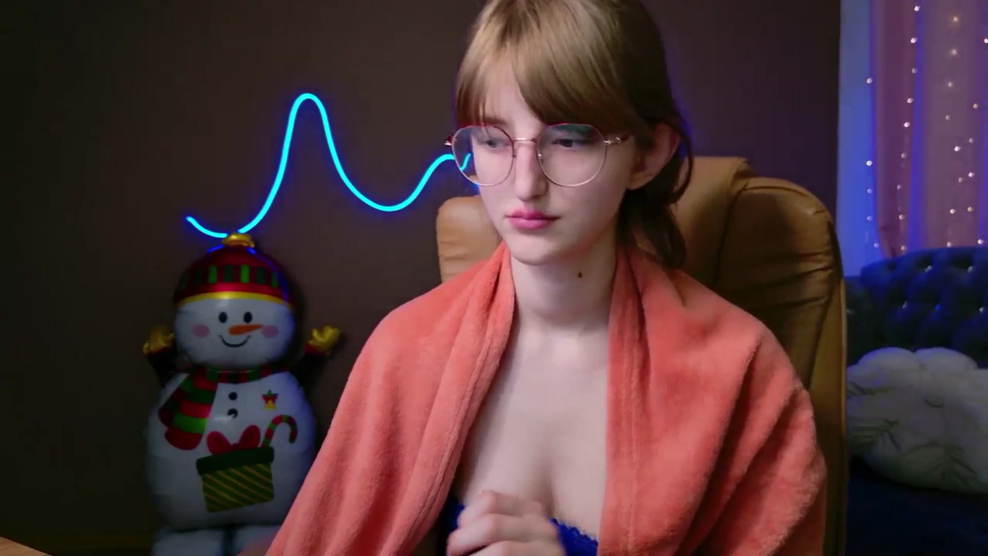 EmyLure video thumbnail