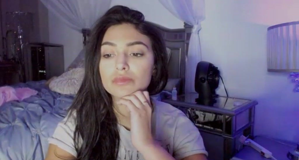 xo_esme video thumbnail