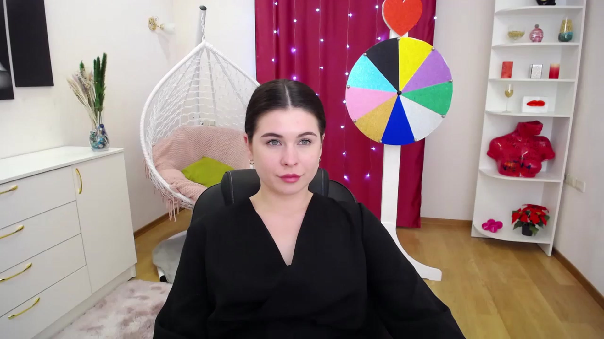 PoliHolly video thumbnail