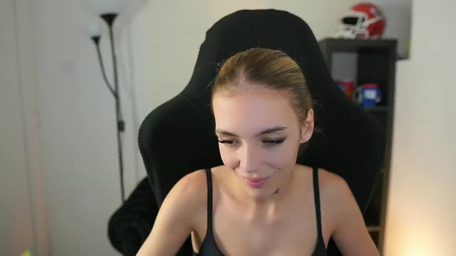 Alexxisky video thumbnail