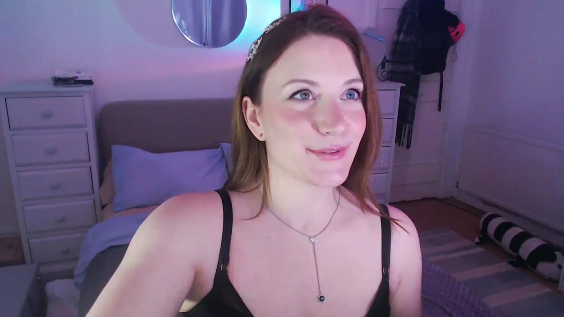 xDaisyx video thumbnail