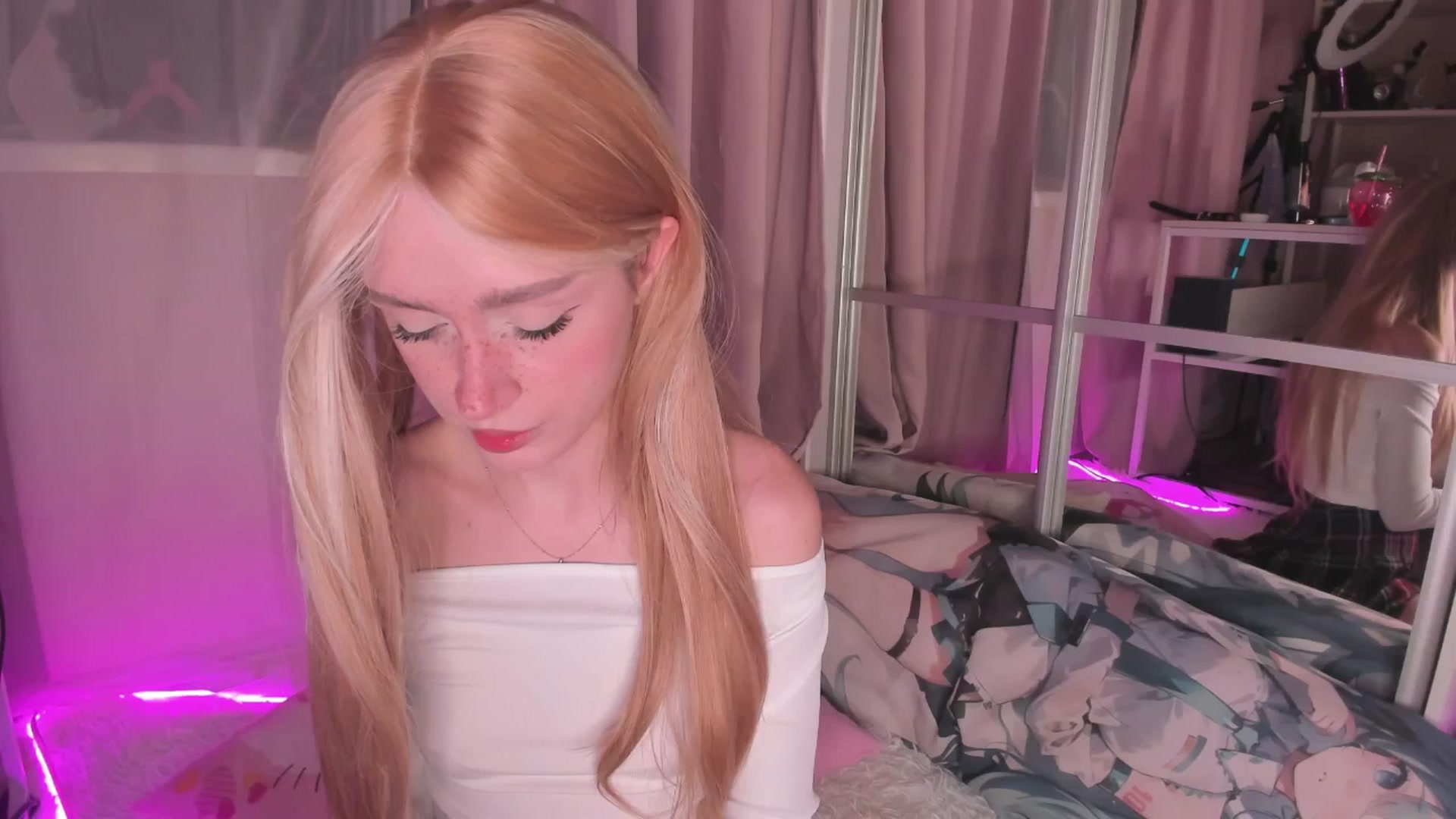AliceXsweeT video thumbnail