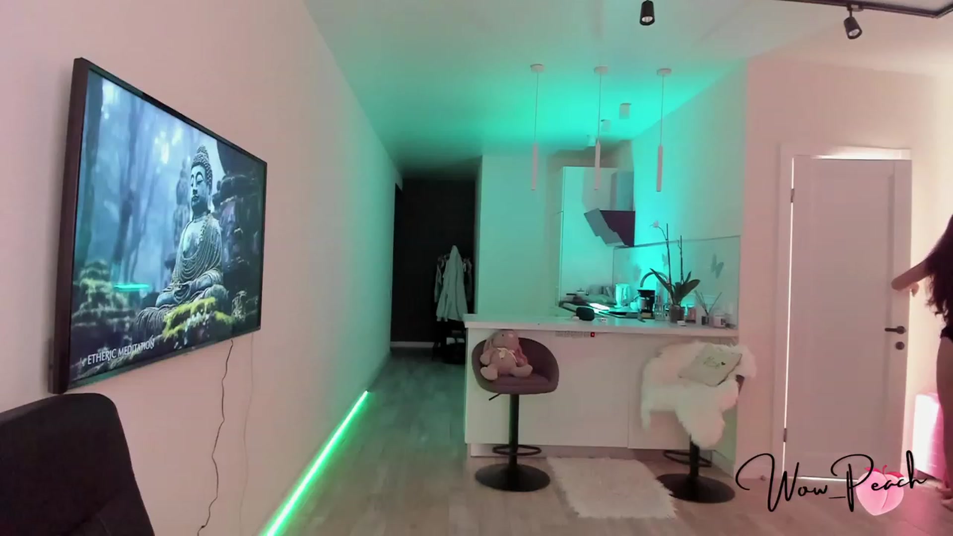 wow_peach video thumbnail