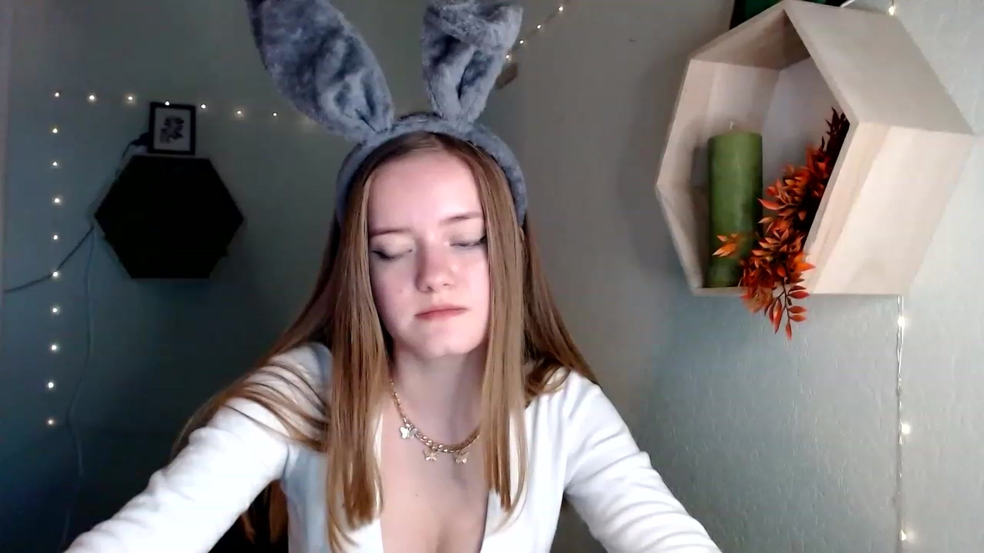 Little_Me_ video thumbnail