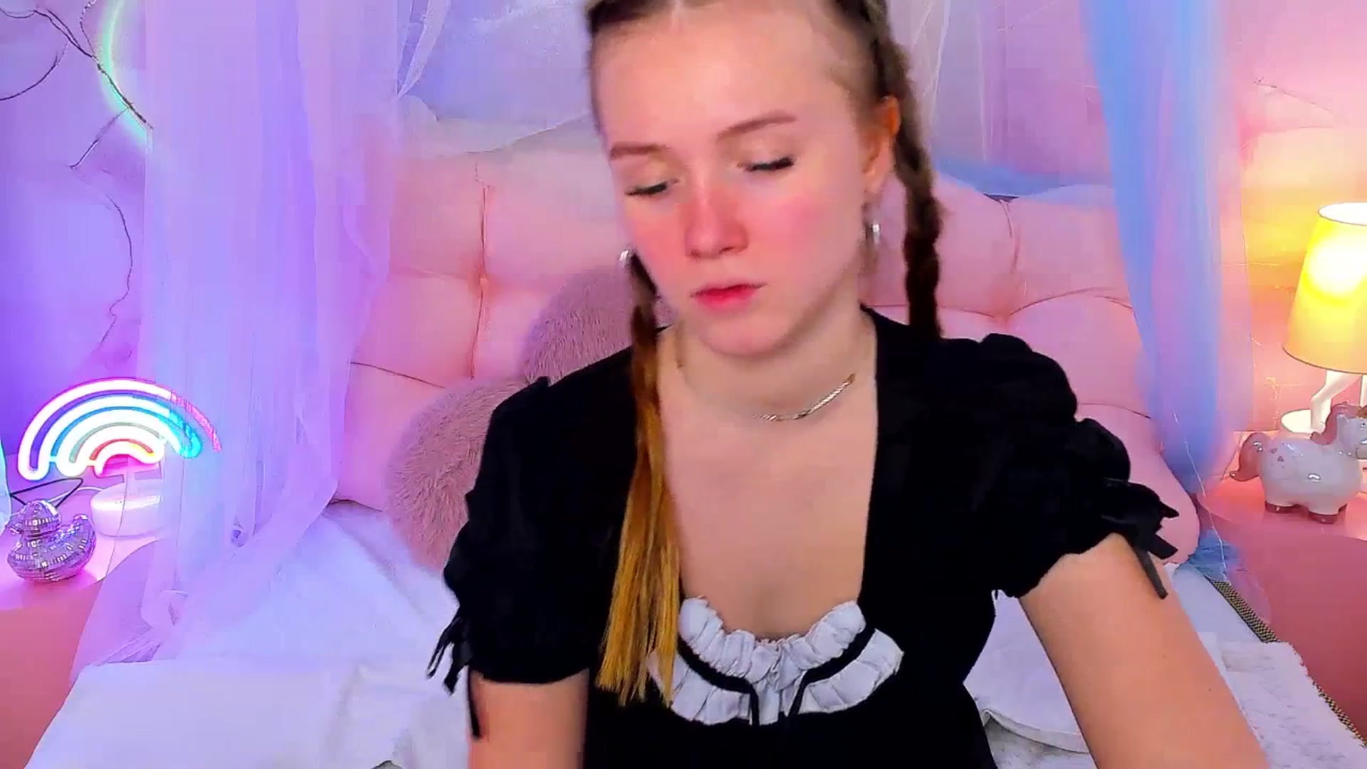Beatrizz video thumbnail