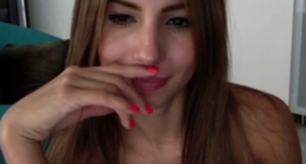 JulianaCandi video thumbnail