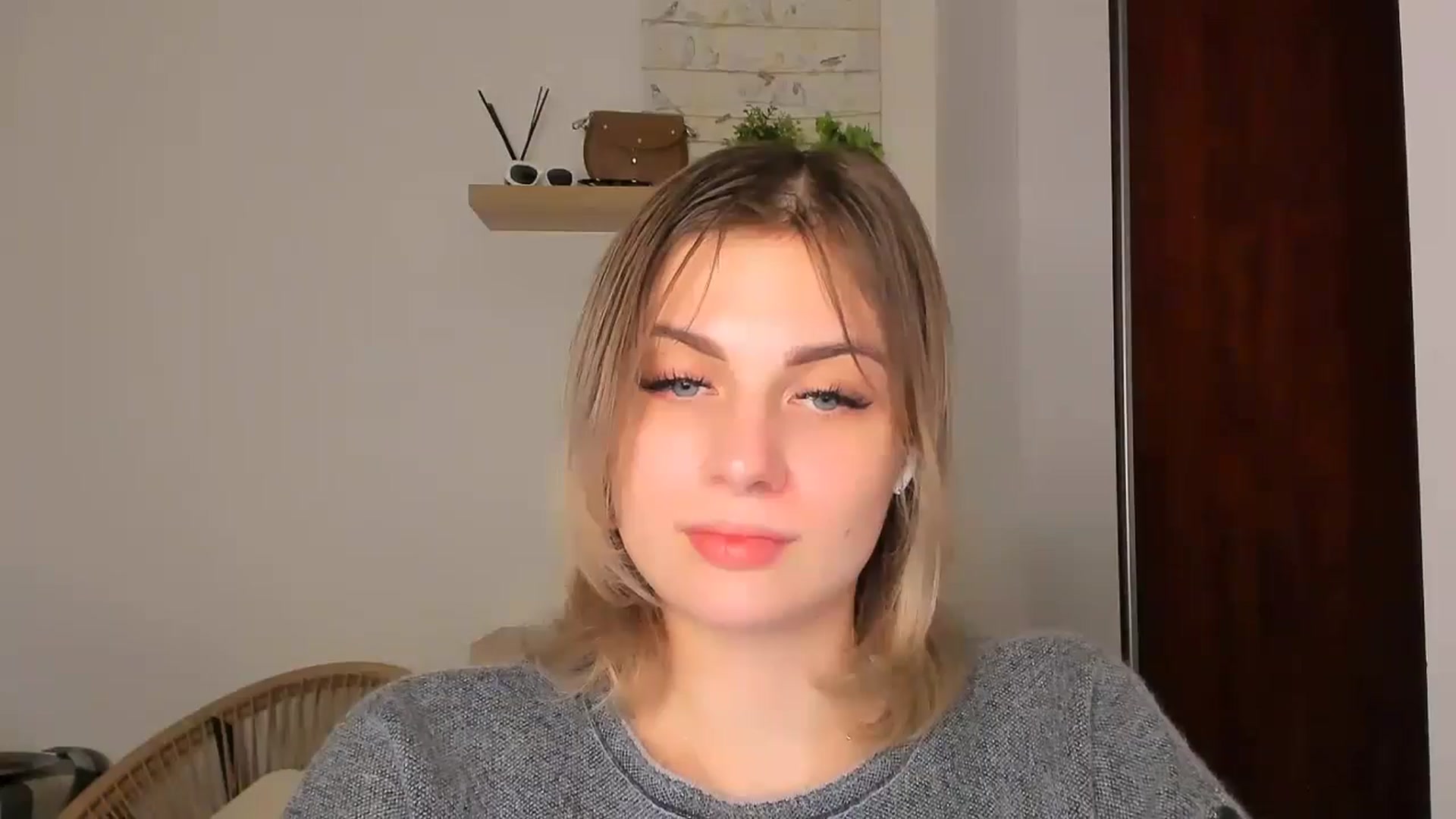 EarlyyBird video thumbnail