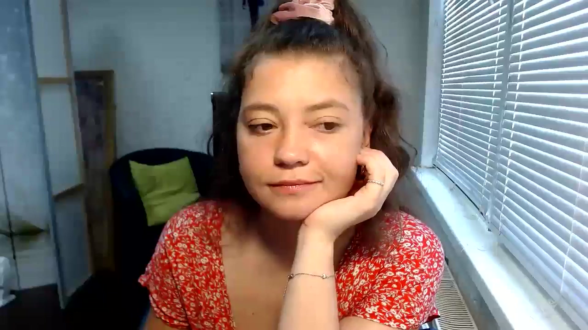 SweetArinaA video thumbnail