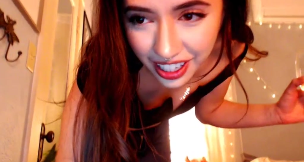 RobinMae video thumbnail