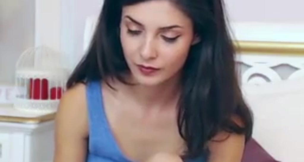 AllieSynn video thumbnail