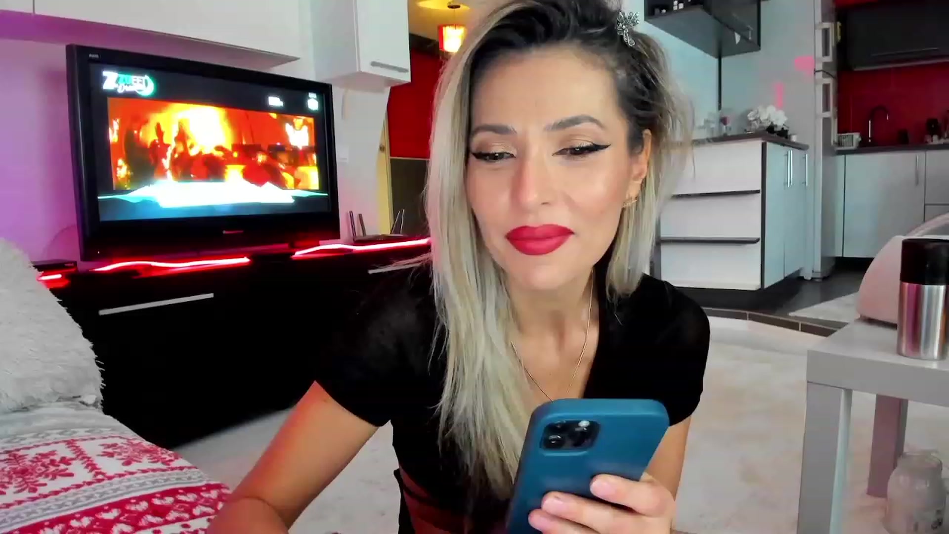 SmileyTinaa video thumbnail