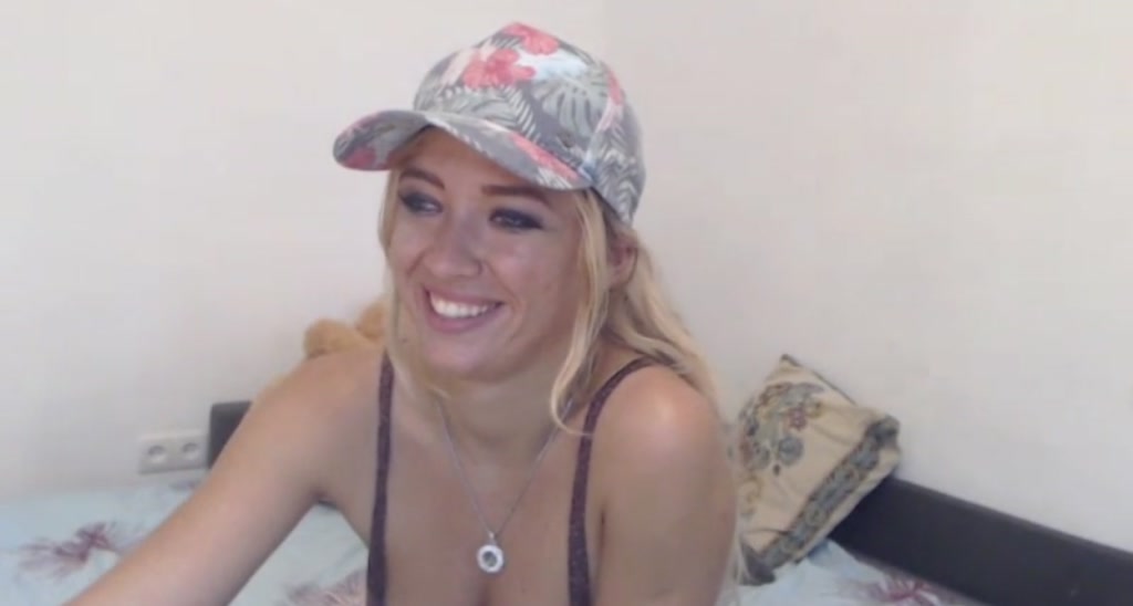 CandiNika video thumbnail