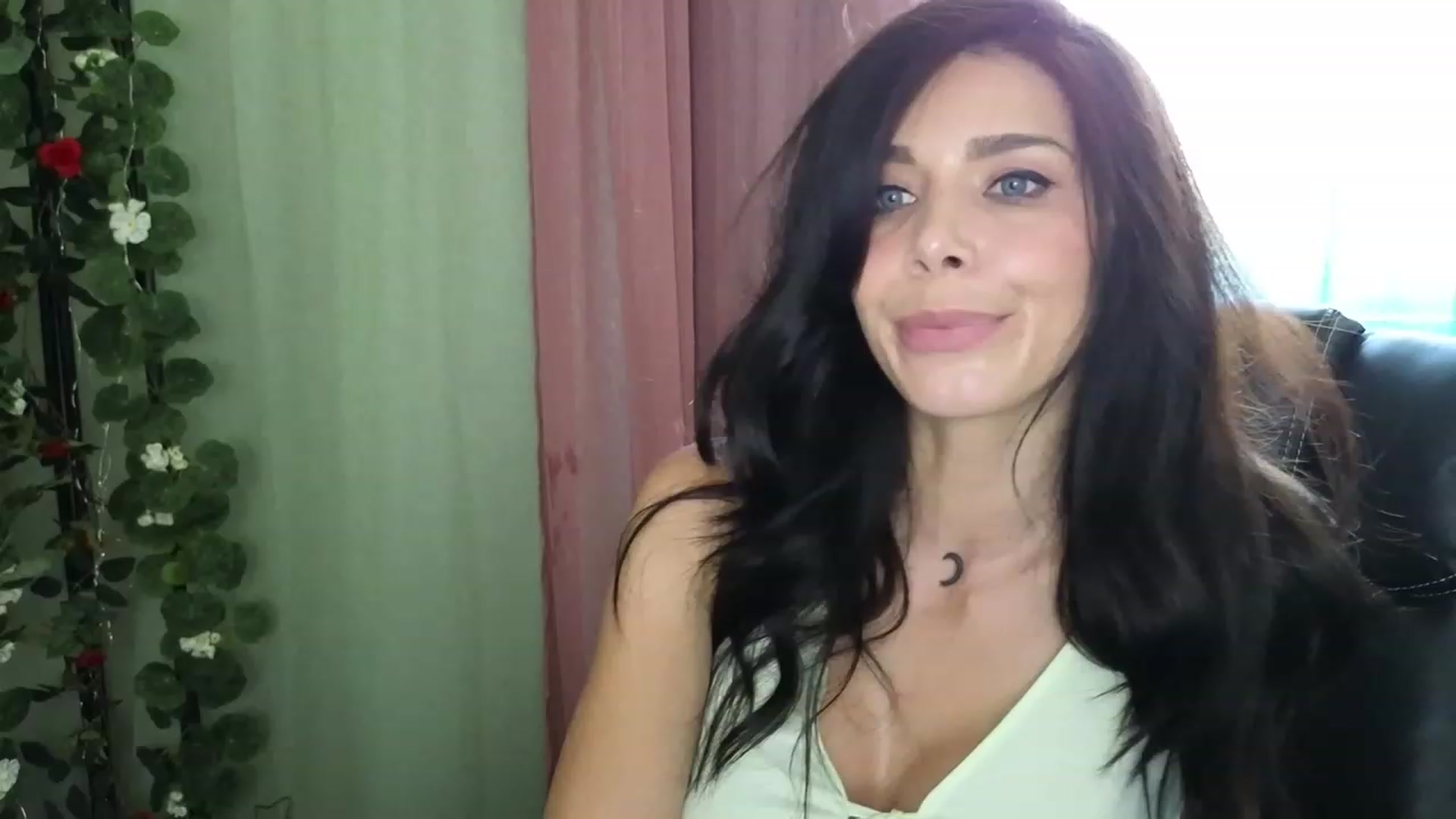 MilaJoulie video thumbnail