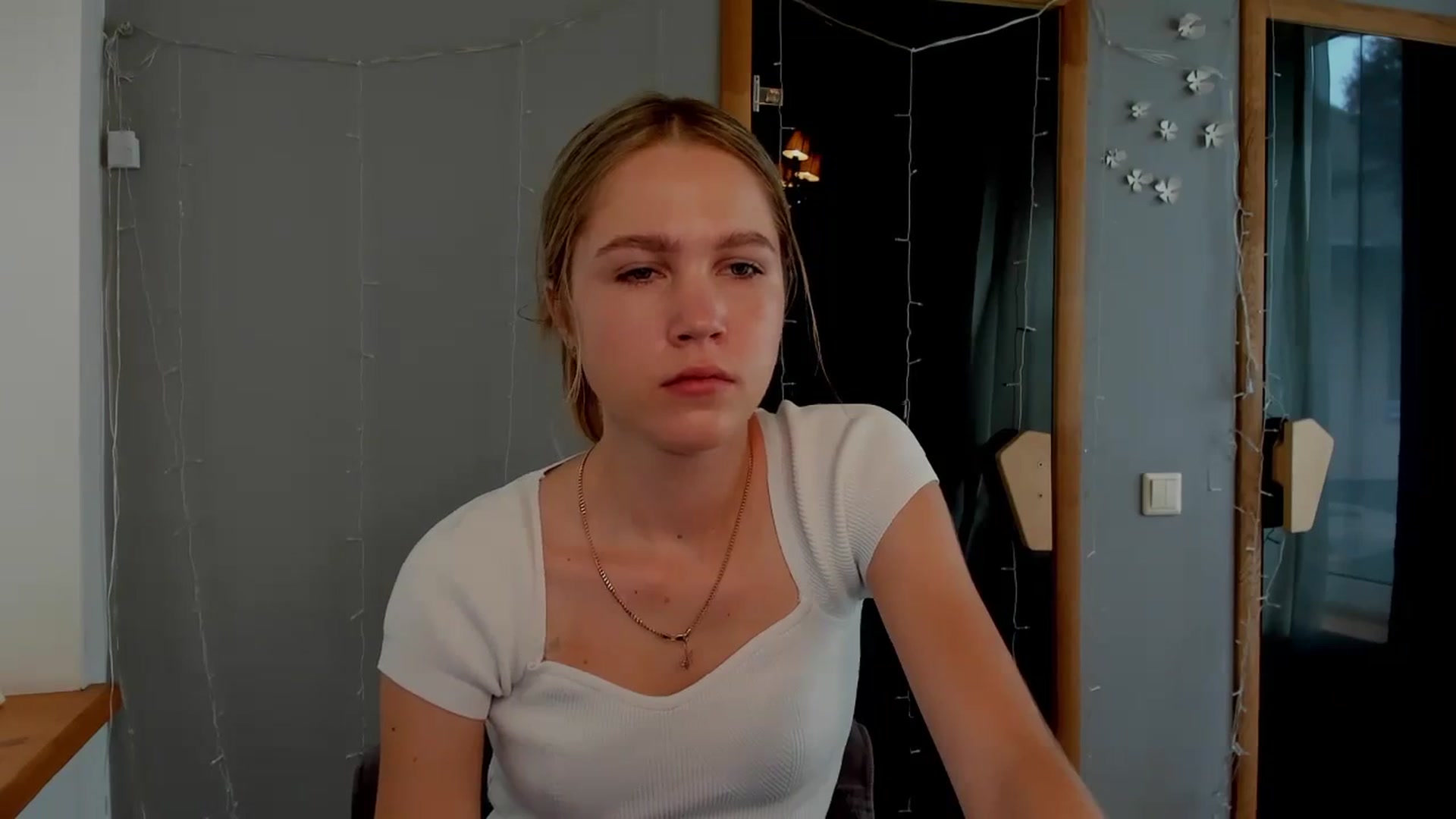 Kate_Lewiss video thumbnail