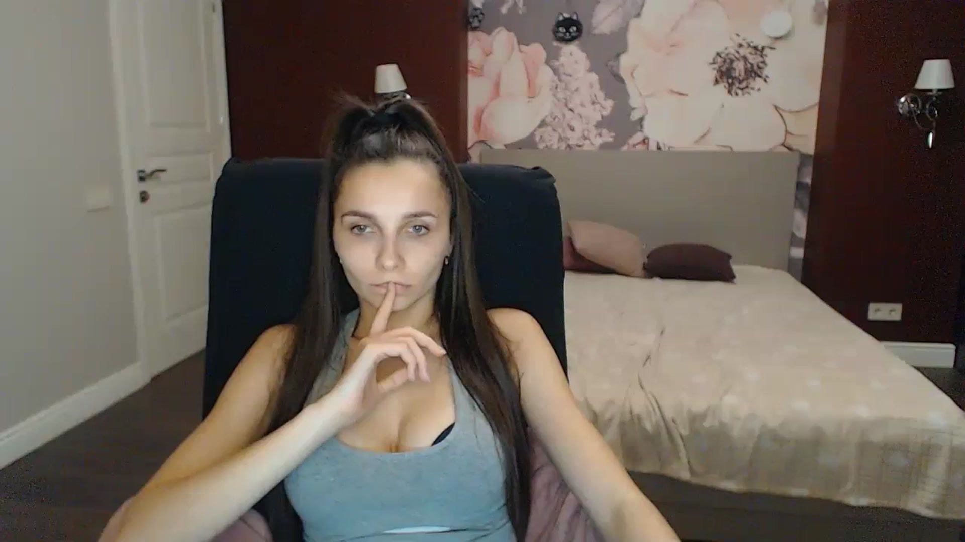 Karina_Mils video thumbnail