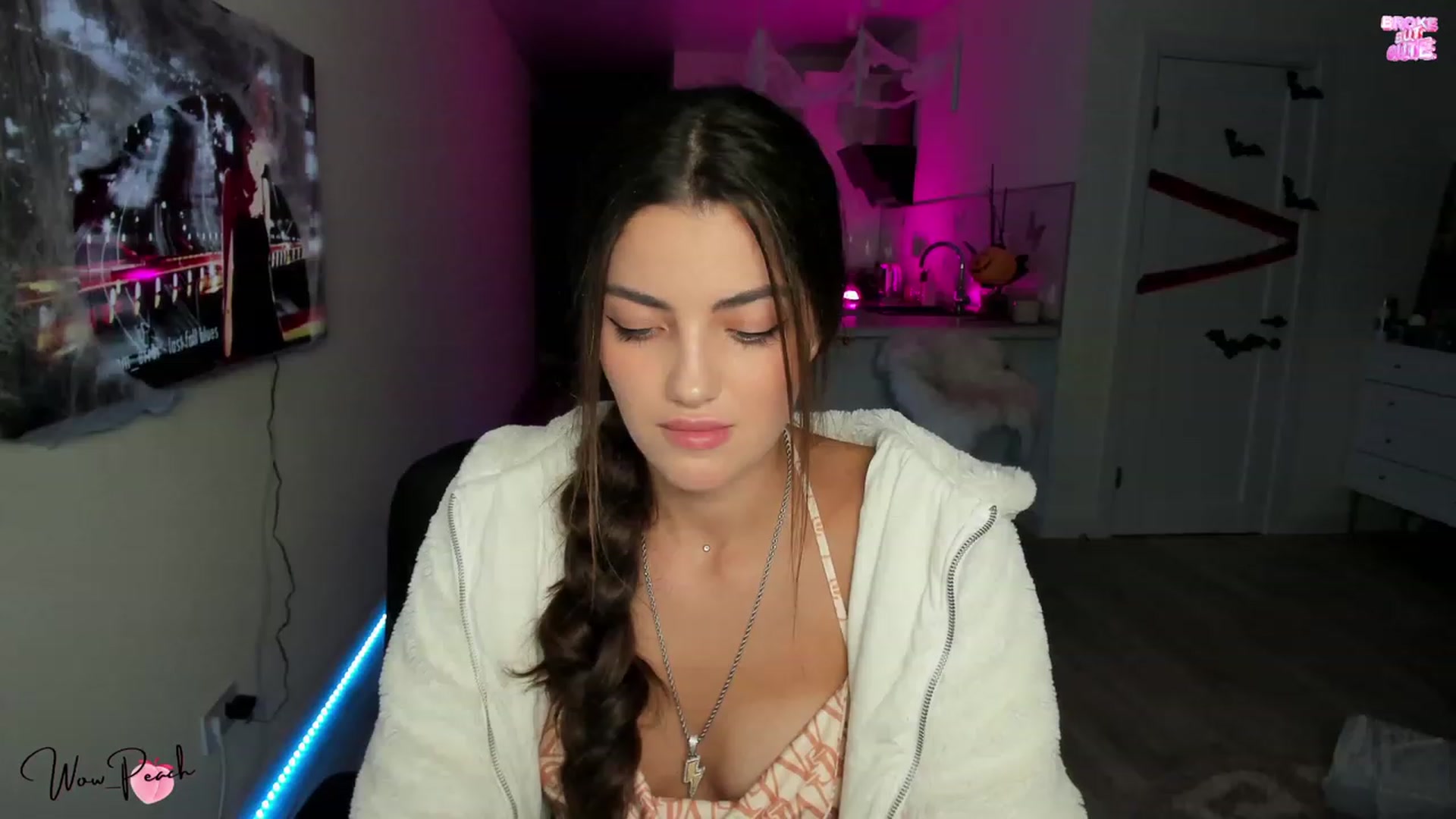 wow_peach video thumbnail