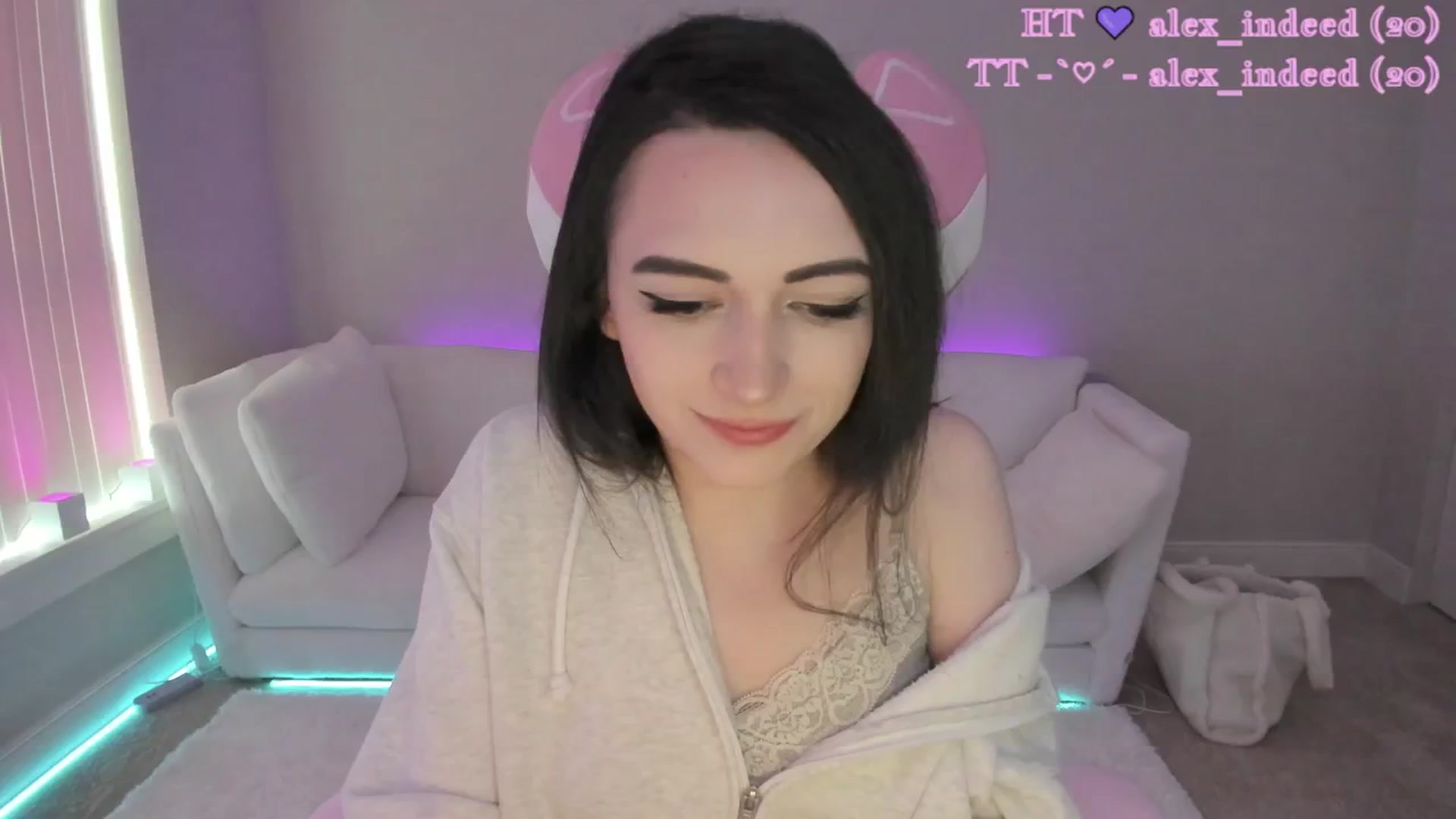 LeighlaLove video thumbnail