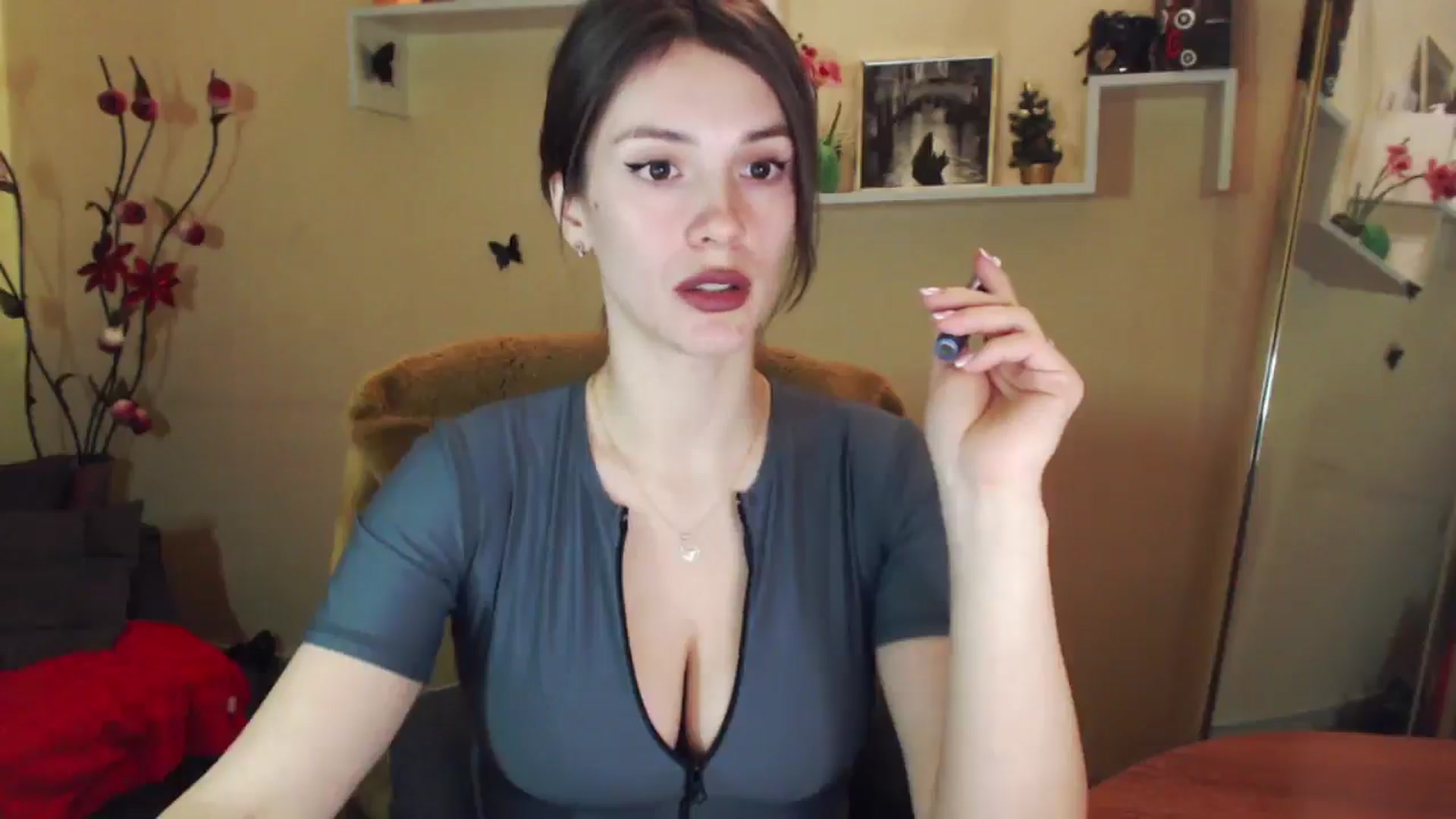 MiaRoony video thumbnail