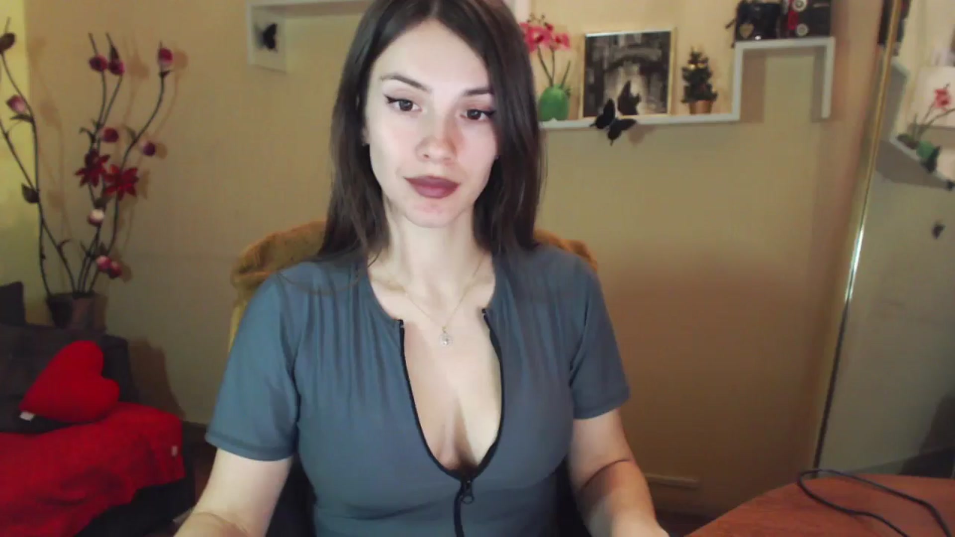 MiaRoony video thumbnail