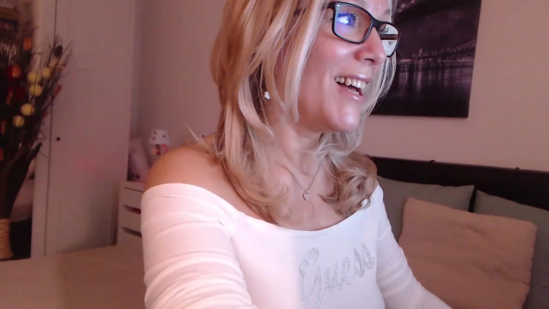 Reeya71 video thumbnail