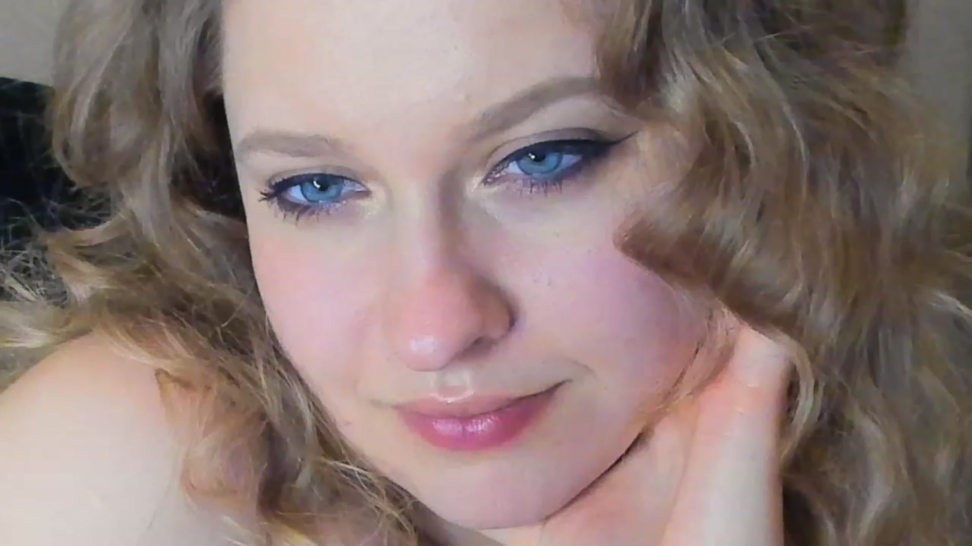 SensualAdict video thumbnail