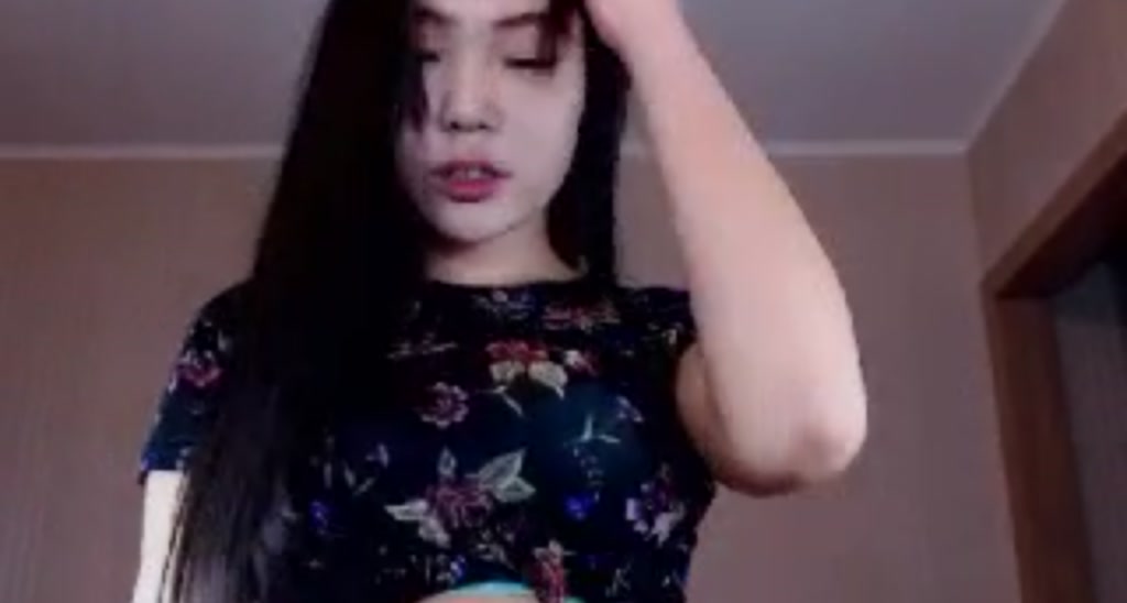 LeenaQ video thumbnail
