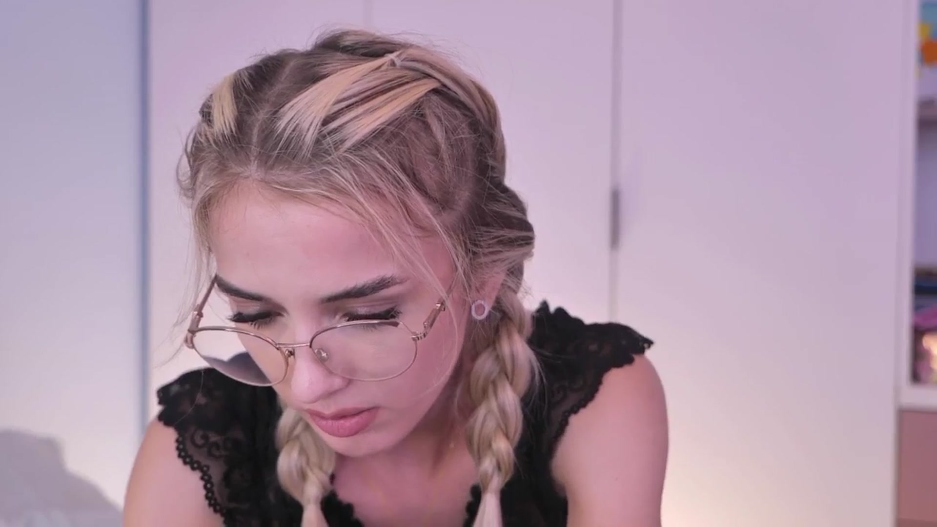 YannaJeen video thumbnail