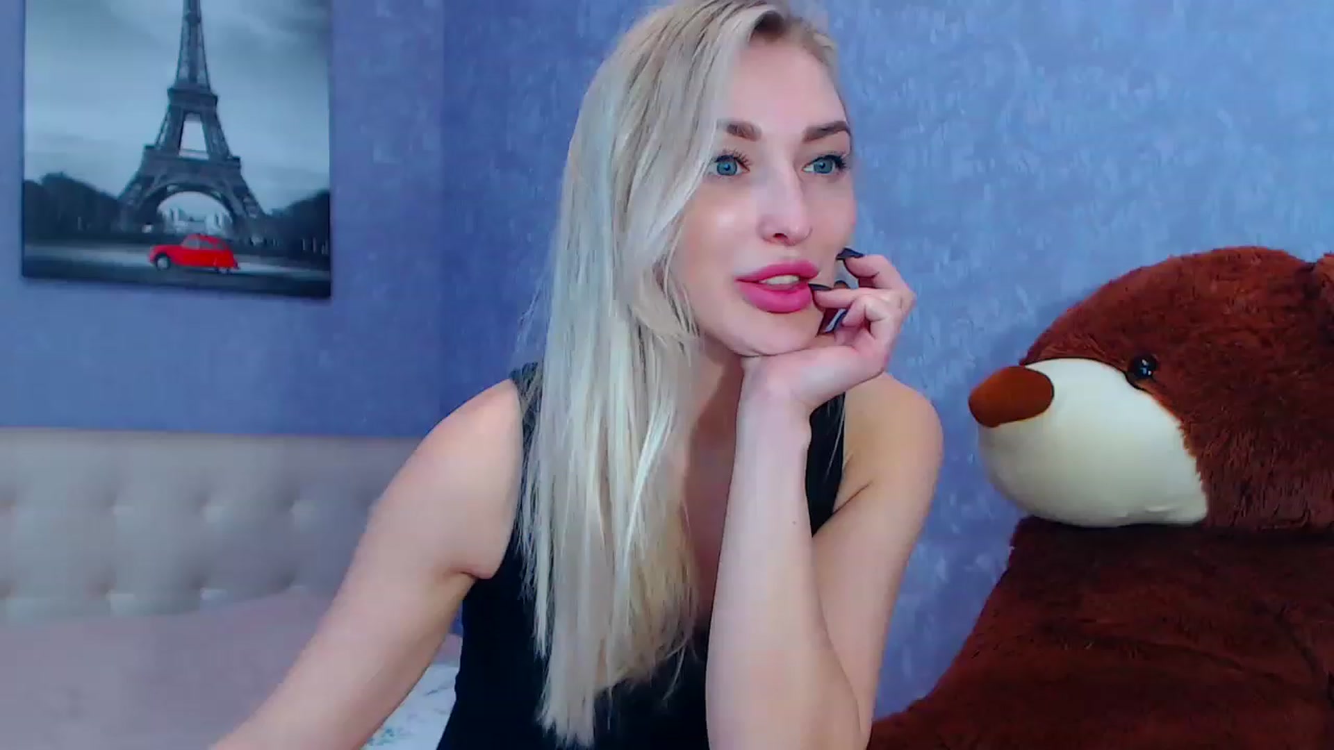 Lolllaa video thumbnail