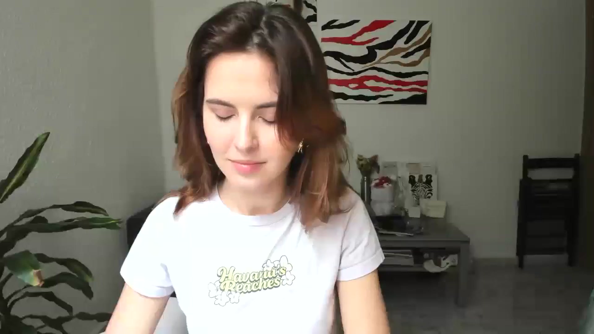 AhahaGirl video thumbnail