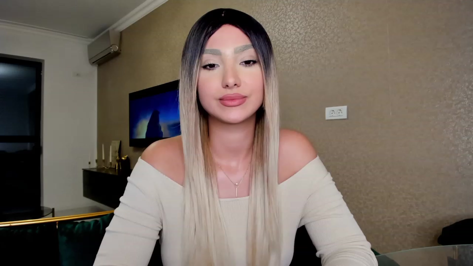 HONEY_A video thumbnail