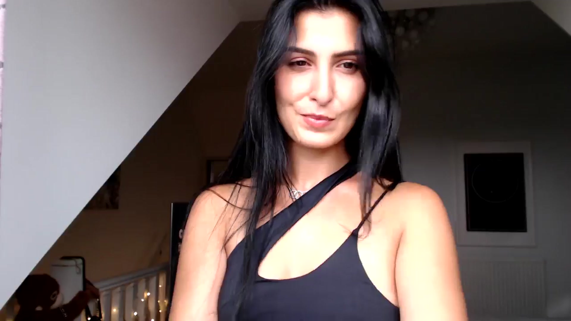 Leyla2 video thumbnail