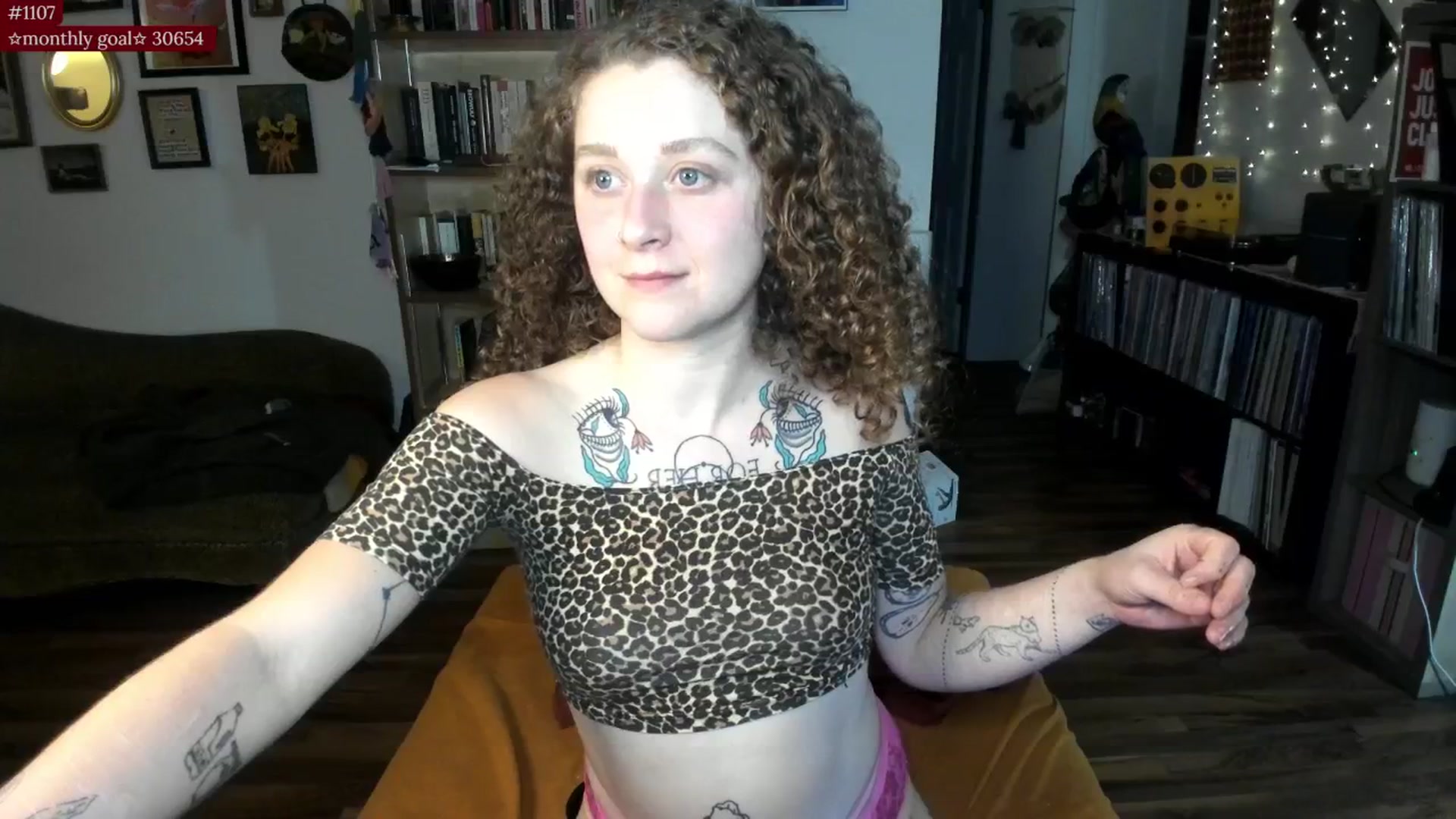 PeachyQueen_ video thumbnail