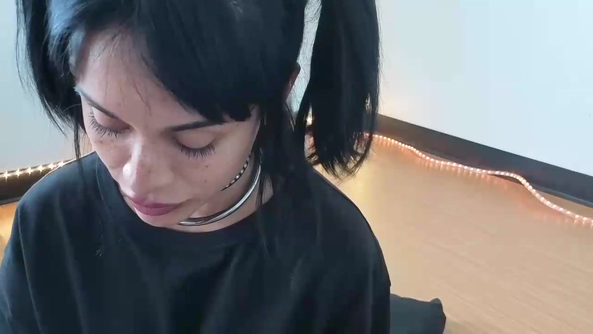 nella video thumbnail