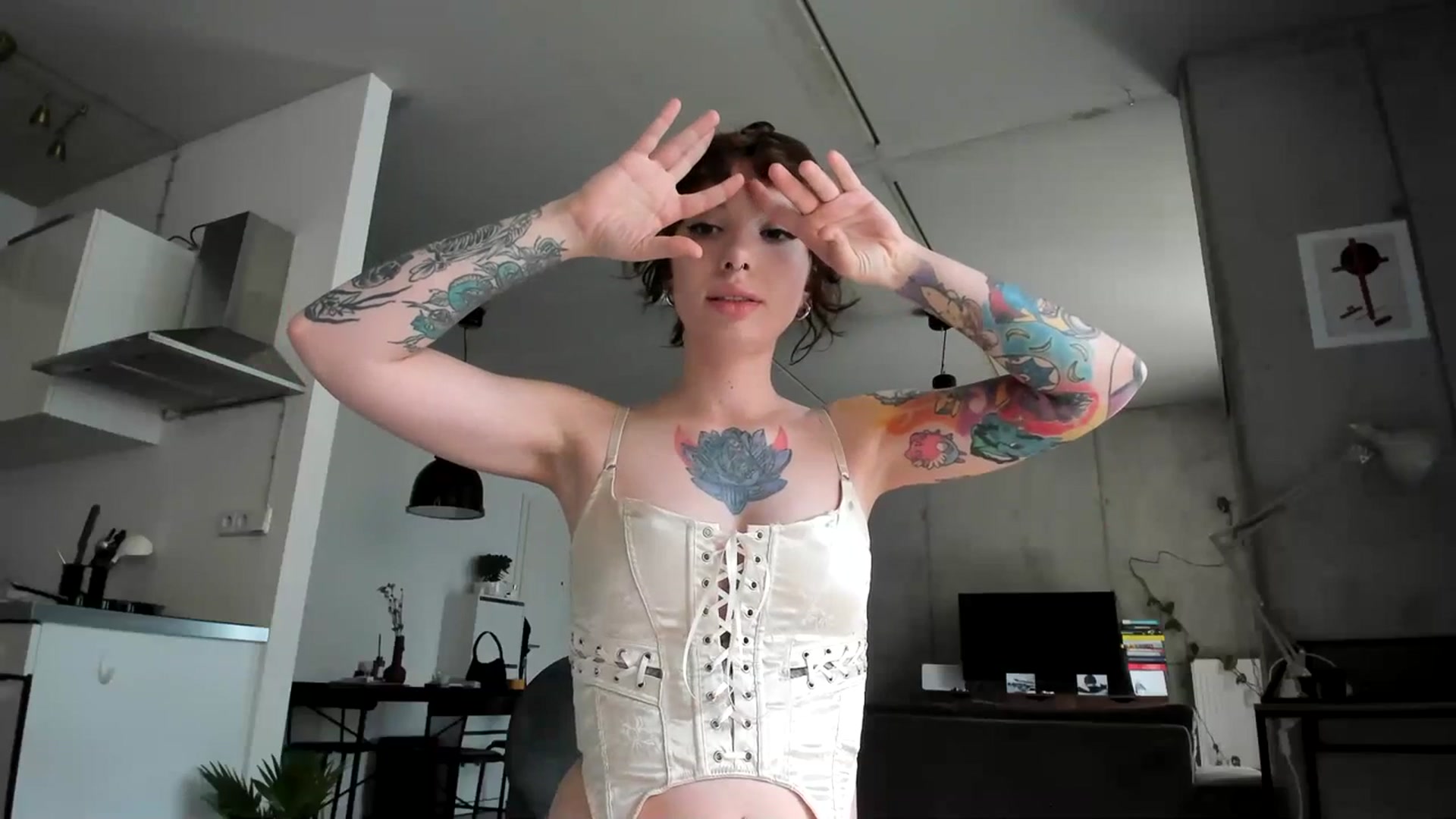 SassySuz_ video thumbnail