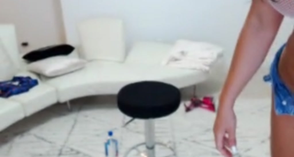 A_von_Tease video thumbnail