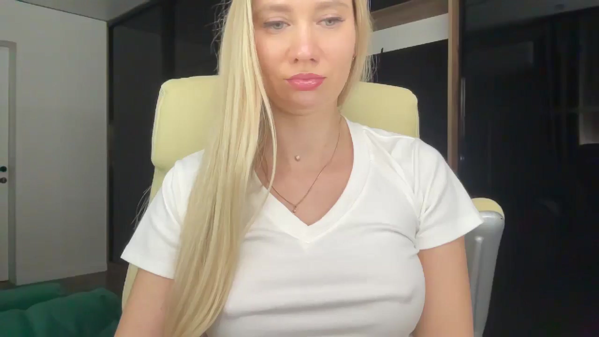 Miss_Sylvia video thumbnail